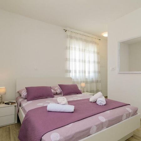 Privat Room Luka 자다르 외부 사진