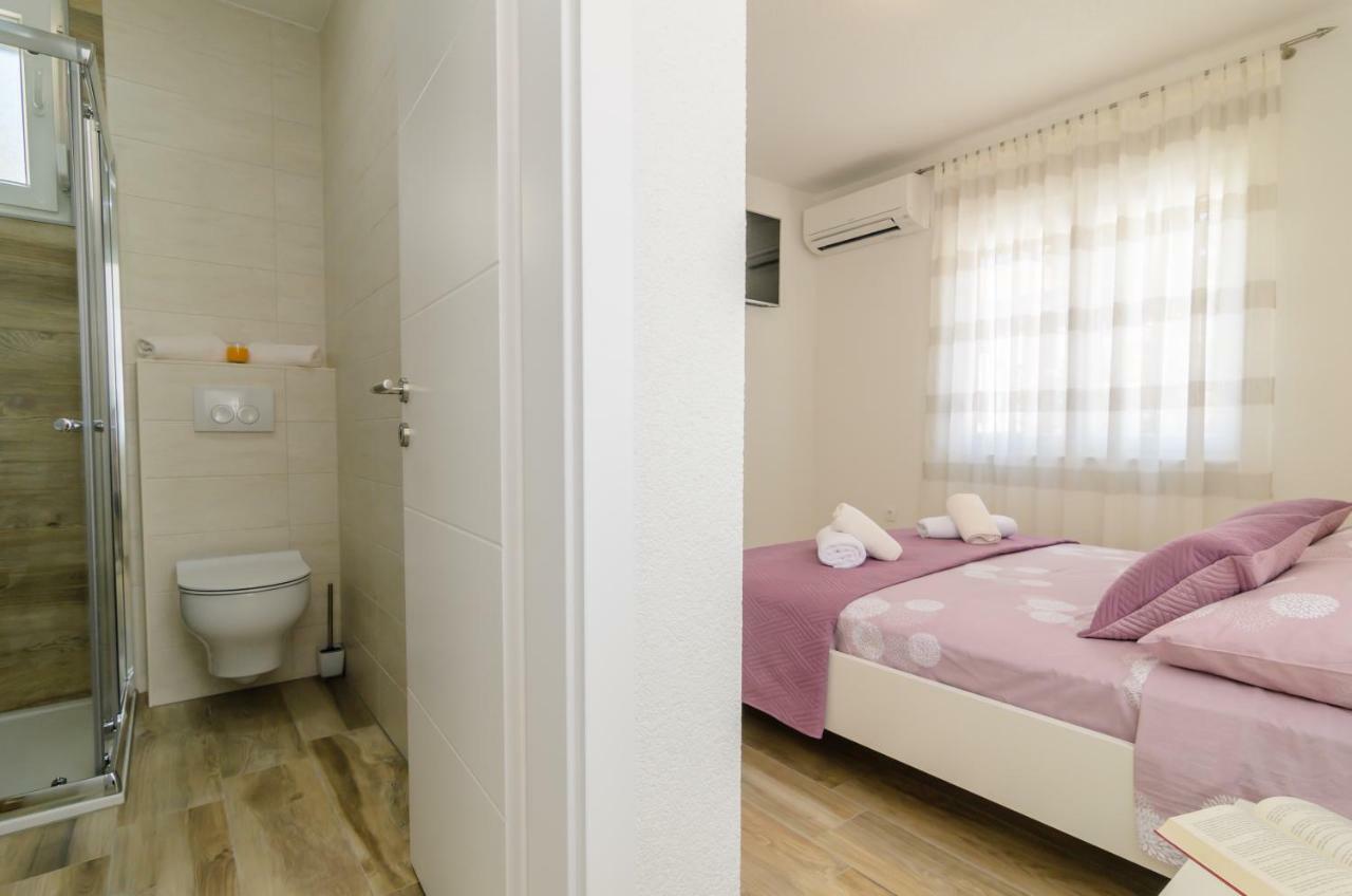 Privat Room Luka 자다르 외부 사진