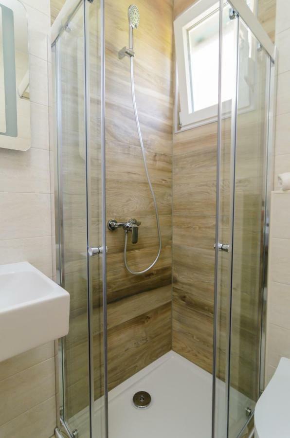 Privat Room Luka 자다르 외부 사진